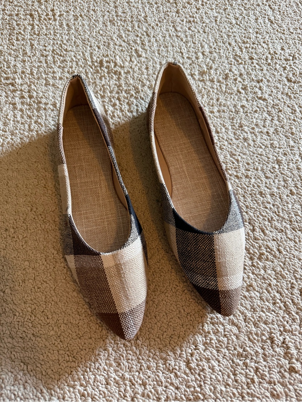 Plaid Pointed-Toe Women’s Flats in Neutral Brown